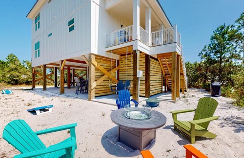 Surf Side Shores House | Swell Rider