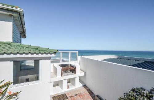 Yzerfontein Apartment | Swept Away Guesthouse
