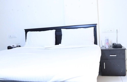 Adyar Hotel | Sweven Stays