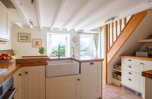 Blockley Cottage | Swift Cottage, Blockley - sleeps 4 guests in 2 bedrooms