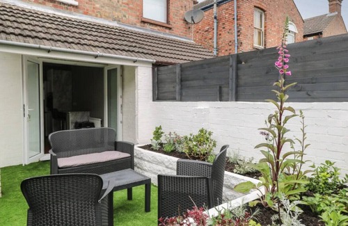 Great Yarmouth House | Swift Host: 2 bed 2 baths | On-street Free parking