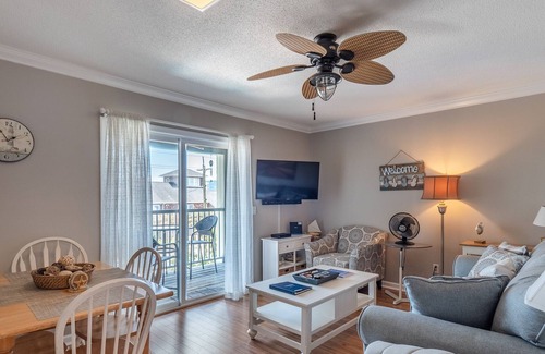 Carolina Beach Condo | Swiftwater: 2 BR / 2 BA condo in Carolina Beach, Sleeps 6