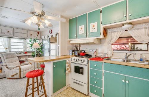 San Carlos Park House | Swim, Fish and Play Pet-Friendly Gem in Fort Myers