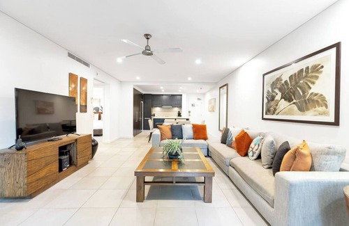 Port Douglas Resort | Swim out Tropical Haven at Temple Resort