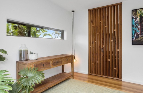 McCrae House | Swim, Spa, Sauna - McCrae