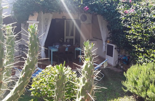 Monte Petrosu Apartment | swimming pool 2 terraces + garden on one level FREE WIFI, air conditioning, parking