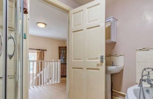 Leek House | Swimming Pool & Hay Loft in Stunning Peak District National Park