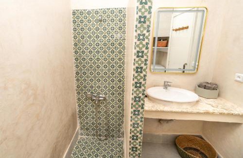 Tangier Apartment | Swimming Pool Parking Shower Beldi Sea view