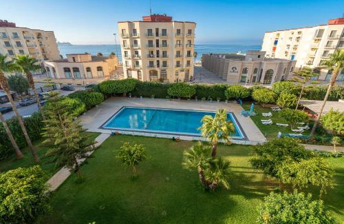 Tangier Apartment | Swimming Pool Parking Shower Beldi Sea view