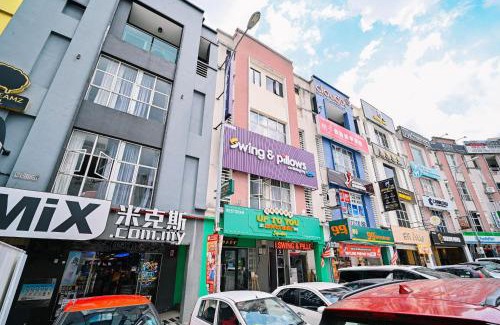 Sri Petaling Hotel | Swing & Pillows - KL Sri Petaling