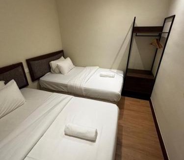 Sepang Hotel | Swing & Pillows - KLIA 1 KLIA 2, Sepang