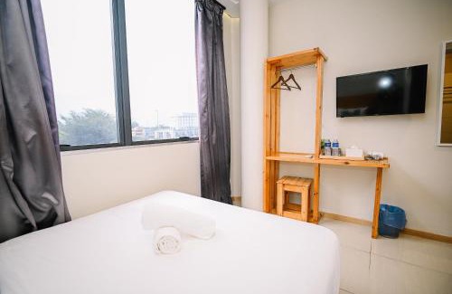 Bandar Baru Salak Tinggi Hotel | Swing & Pillows - KLIA 1, KLIA 2 Salak Tinggi