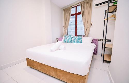 City Centre Hotel | Swing & Pillows - Masjid Jamek Kuala Lumpur