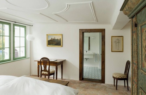 Eglisau Hotel | Swiss Historic Hotel Gasthof Hirschen