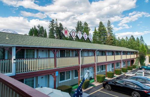 Mount Shasta Hotel | Swiss Holiday Lodge