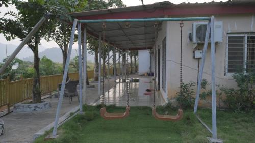 Paud Hotel | Swiss Lake Resort