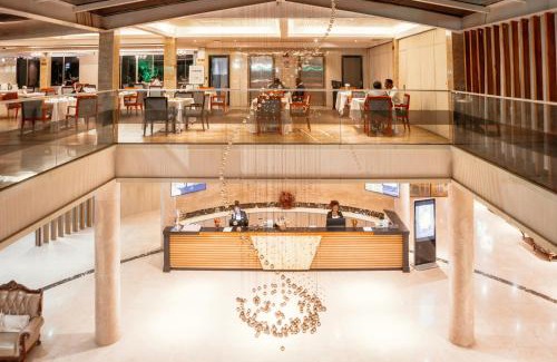 Kilimani Hotel | Swiss Lenana Mount Hotel