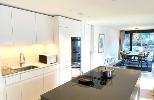 Interlaken Apartment | SwissHut Modern 5min Interlaken West Station - Apart. Rugen 2
