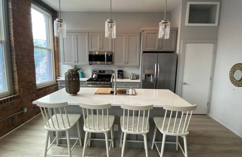 Over-the-Rhine Apartment | SWIZZLE: Explore OTR/Downtown from Rhinegeist