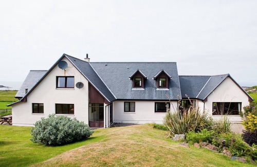 Ardnamurchan Peninsula House | Swordle Bay House. 2 minute's walk to beach.