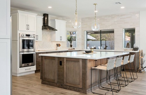 Sunrise Estates House | SWSS - 6 Bed/4.5 Bath GORGEOUS| SPORT Ct Bocce Ball Pool Hot Tub Putting Green Game Room