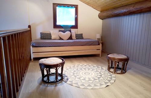 Saint-Pancrace Ski Chalet | SYBELLES Chalet convivial, expo. South with large grounds & open views - 8 pers.