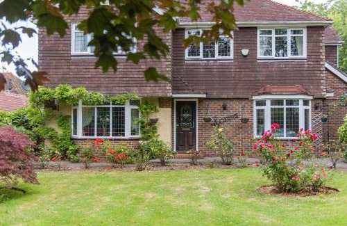 Staple House | Sycamores - Fabulous family home with huge garden