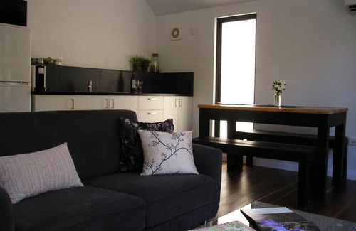Rozelle Apartment | Sydney Haven - private sanctuary only 15 minutes to CBD