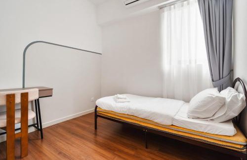Taman Pertama Apartment | Sydney Sunset 3BR M Vertica Near MRT by RumaBnB