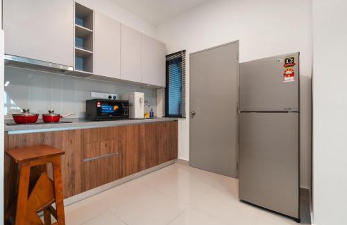 Taman Pertama Apartment | Sydney Sunset 3BR M Vertica Near MRT by RumaBnB