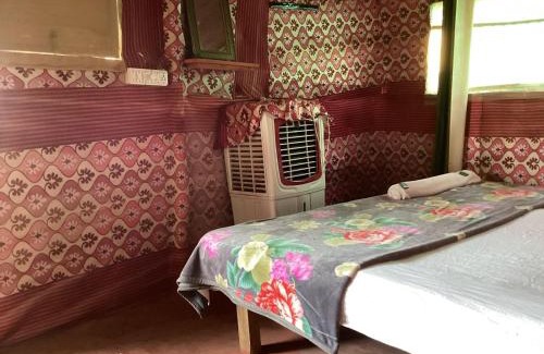 Arambol Hotel | Sydney X Huts