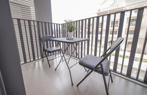 Jumeirah Village Apartment | Sylish Studio in Hamilton House