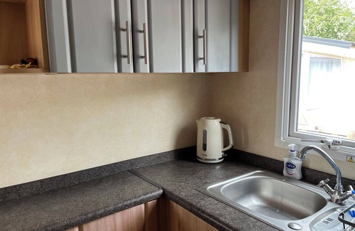 Westbrook Court Cottage | SYLVAN, family friendly, with a garden in Hay-On-Wye