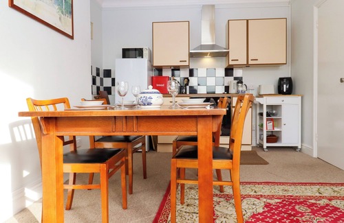 Bexhill-on-Sea Cottage | SYLVIAN, pet friendly, country holiday cottage in Bexhill-On-Sea