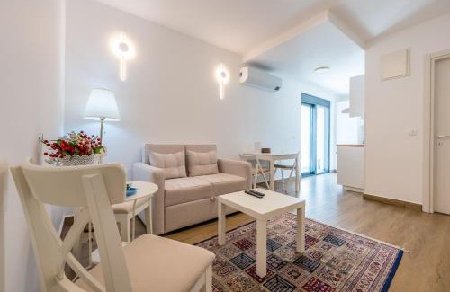 Tomicici Apartment | Symphony Tivat Apartment