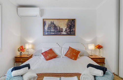Dundowran Beach Bed & Breakfast | SYNERGY BEACHSIDE NUDIST RETREAT KB a/c Dog Friendly!