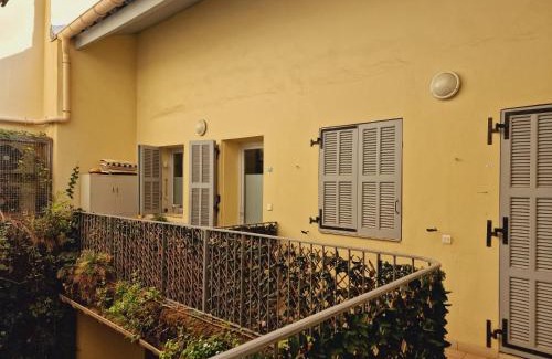Nice City Centre Apartment | Syrah - Cozy Apartment