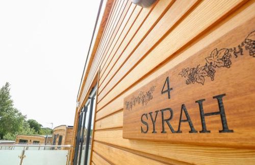 Nettlestone House | Syrah