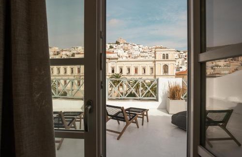 Ermoupoli Bed & Breakfast | SYROS SOUL LUXURY SUITES