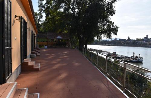Szentendrei Apartment | Százesztendős Révészház Apartman