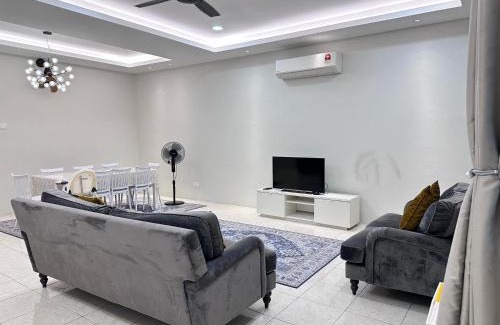 Puchong House | SZ Homestay at Bandar Nusaputra - near Cyberjaya, Putra Perdana, Pulau Meranti and Putrajaya