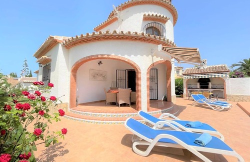 Els Poblets Villa | T-0819 Beautiful villa with mediterranean garden