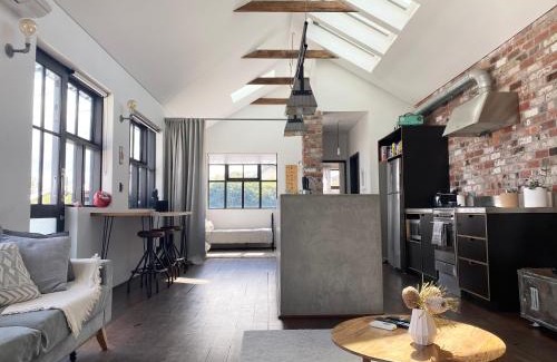 Mount Lawley Apartment | T h e L o f t - Stunning private apartment