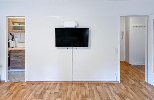 Krefeld Apartment | T&K Apartments - Krefeld - 1 Zimmer Apartment mit schönem Gartenblick - 25min FAIR DUS