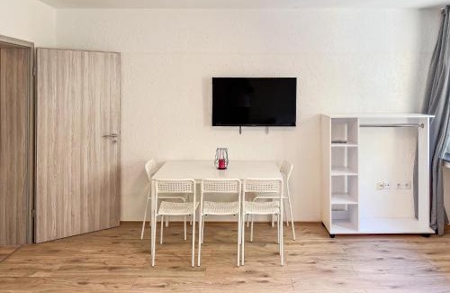 Duisburg Sud Apartment | T&K Apartments near Messe Fair Trade Düsseldorf und Airport 1A