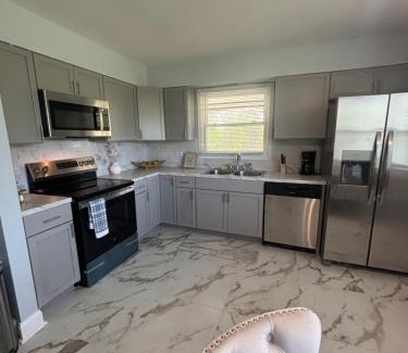 Matteson Apartment | T Luxury stays