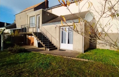 Sable-sur-Sarthe Apartment | T'relax - Studio Lumineux et Calme Avec Jardin