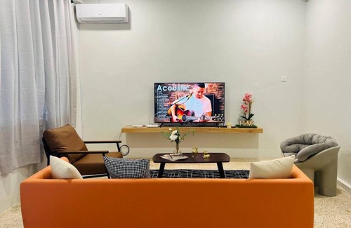 Kuching House | T & T Kuching Homestay