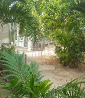 West End Apartment | T&T - Tatty and Tony Guesthouse