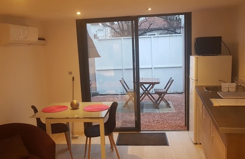 Sud Apartment | T1 10 minute walk from Aix en Provence city of water city of art